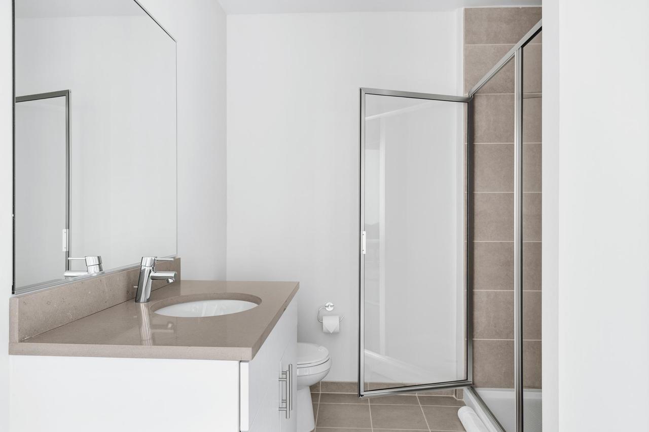 Logan Square 216 - thumb 8