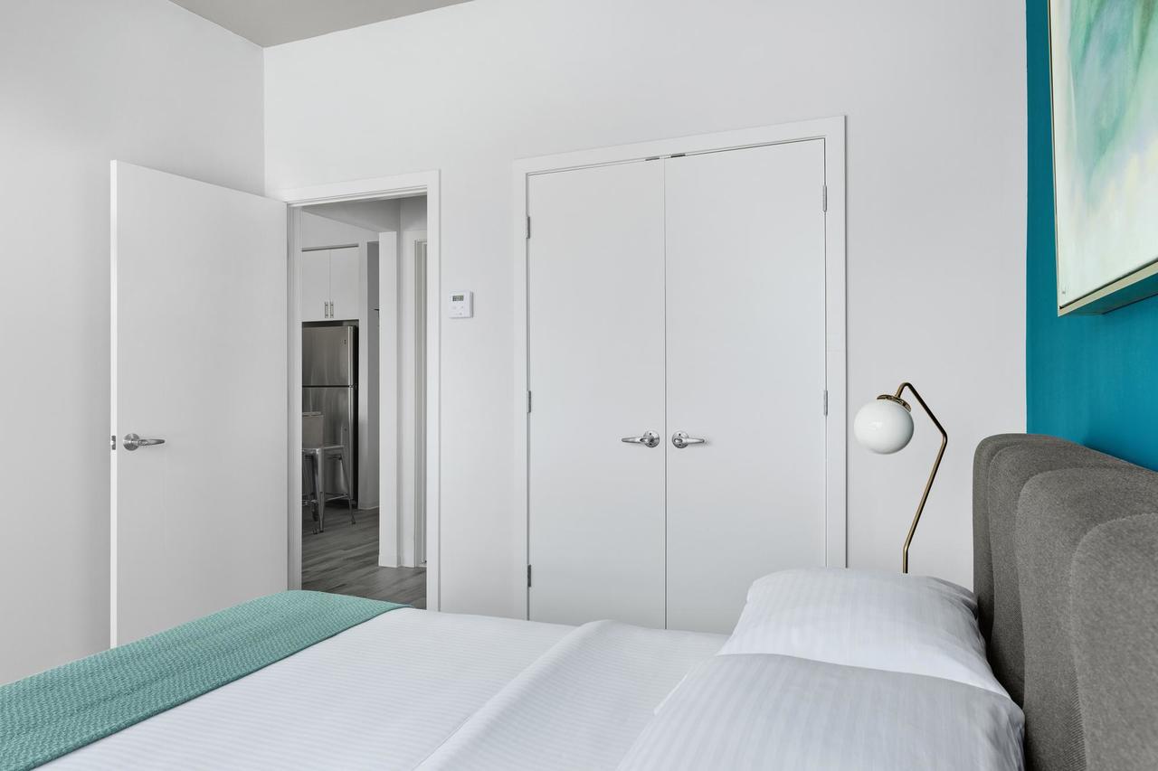 Logan Square 221 - thumb 6