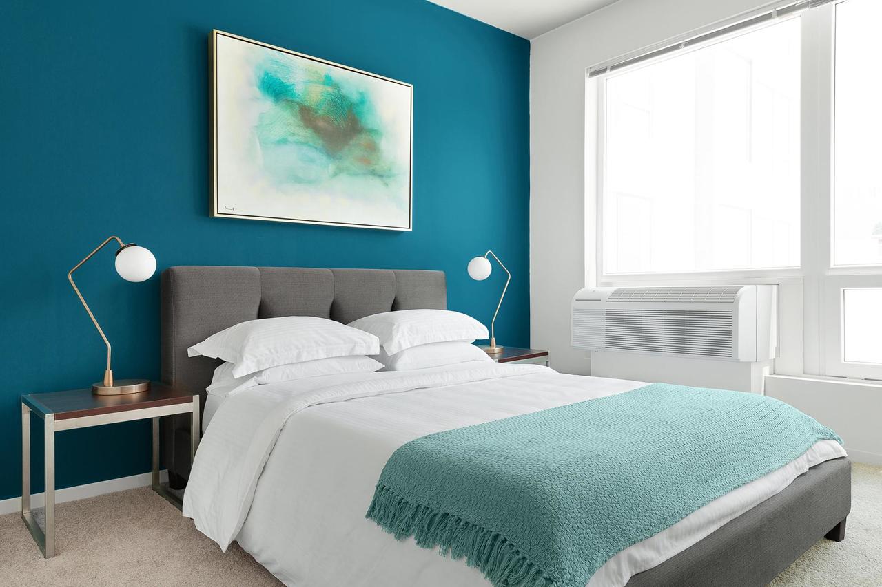 Logan Square 221 - thumb 1