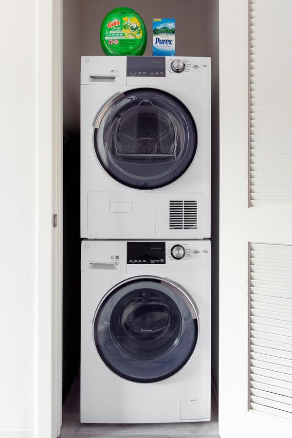 Logan Square 221 - thumb 9