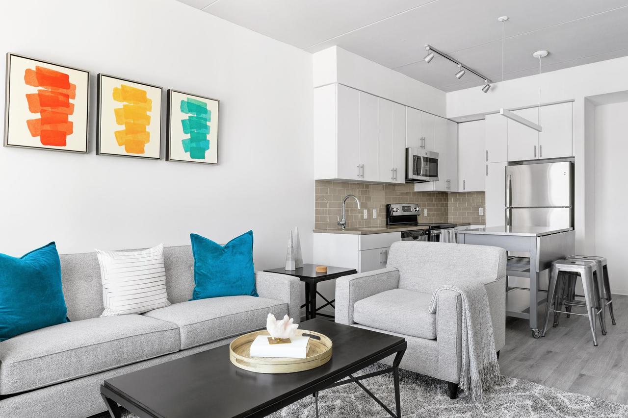 Logan Square 221 - thumb 5