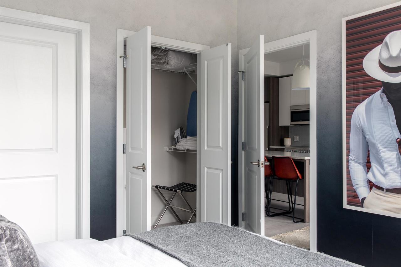 Elegant1BR Terrace Rooftop Downtown - thumb 15