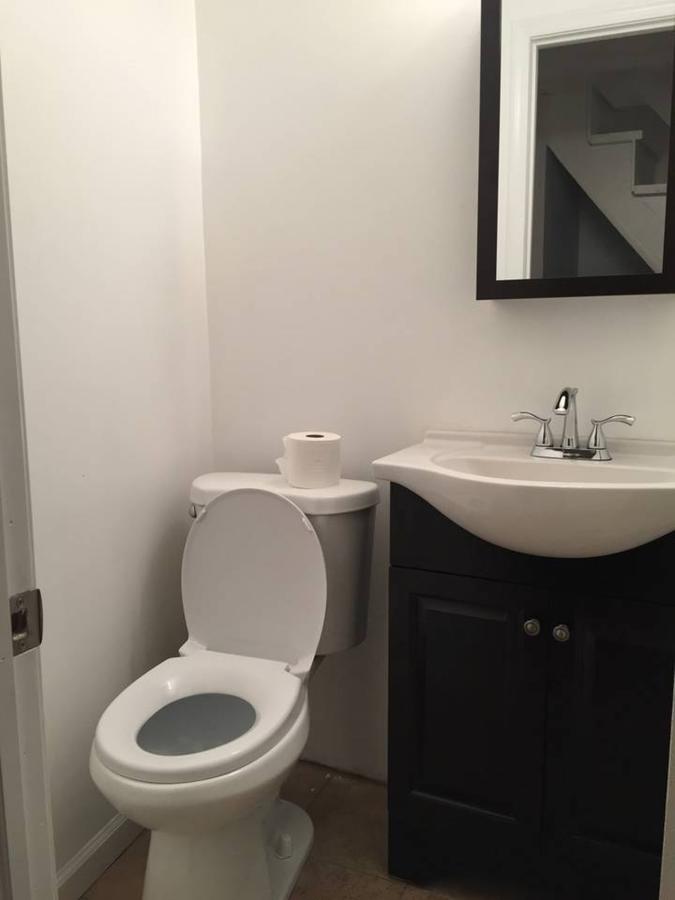 Historic Center & Italian Market 1 Bed Bi-level - thumb 17