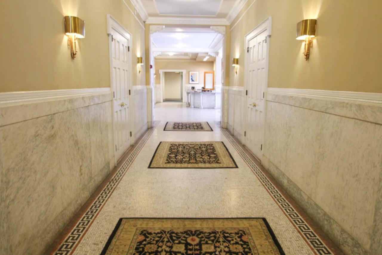 Luxury 2 Bedroom By Rittenhouse - thumb 0