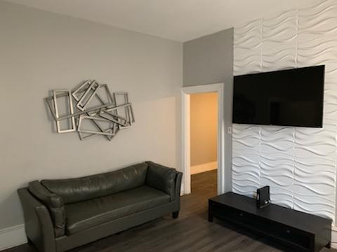 Modern Coed Dorm!! 15 Min Train To Center City!! - thumb 8