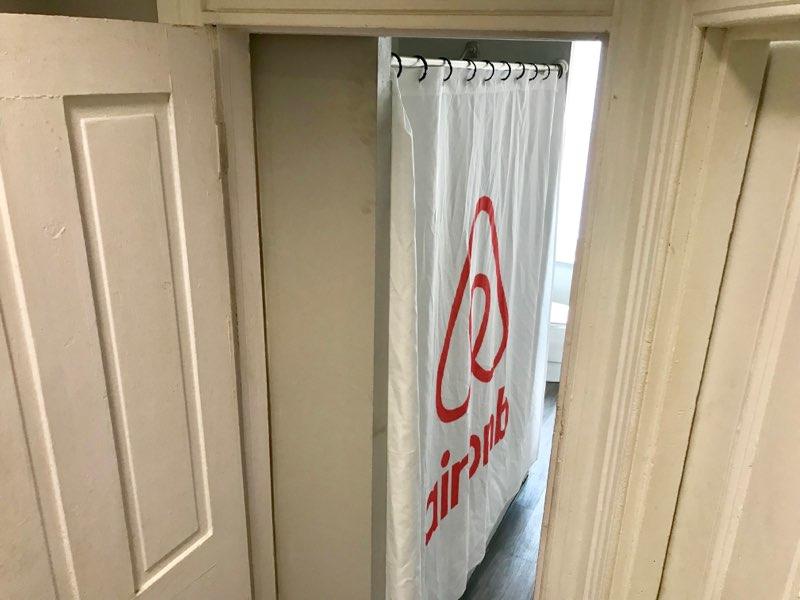 Modern Coed Dorm!! 15 Min Train To Center City!! - thumb 19