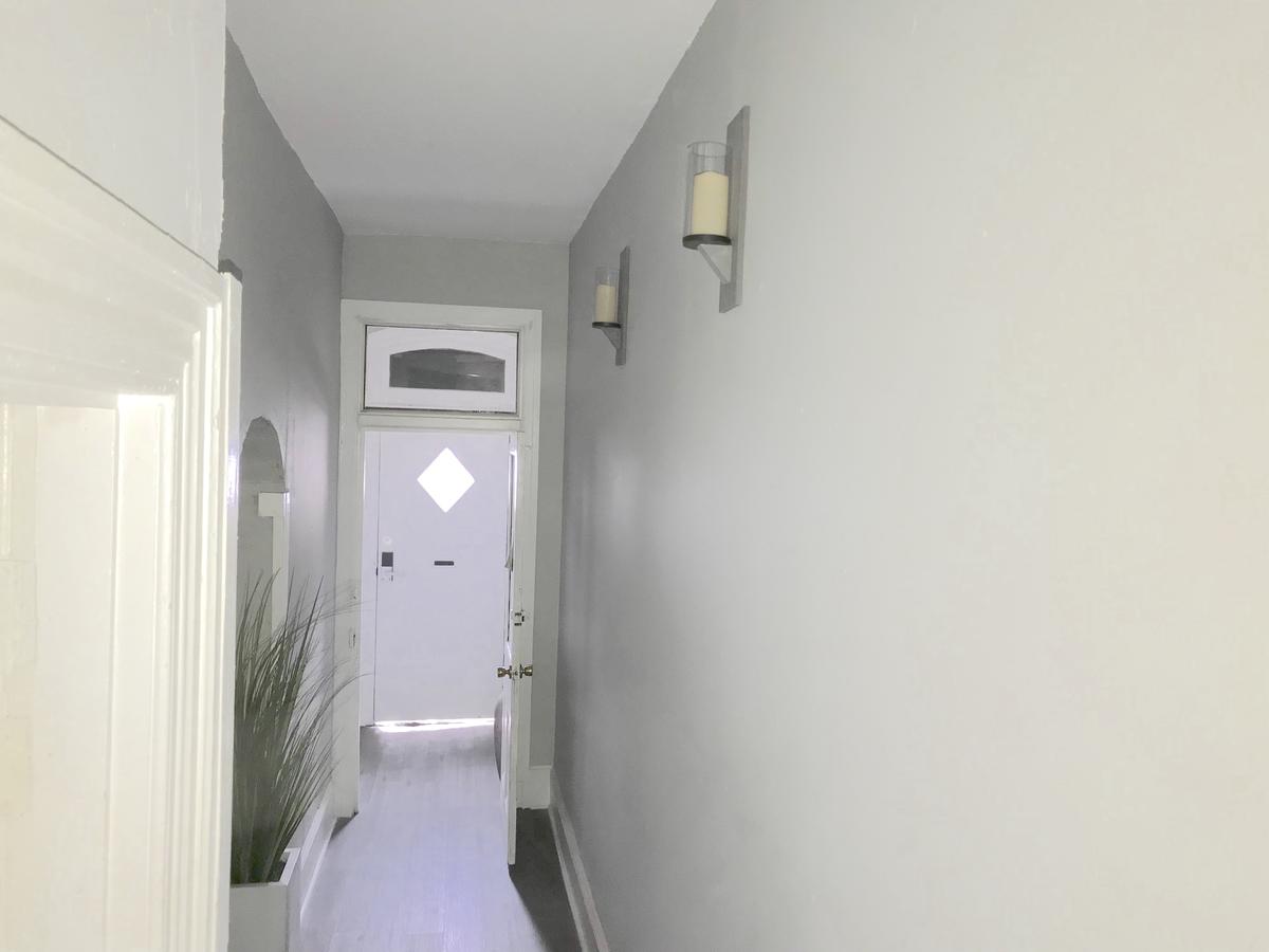 Modern Coed Dorm!! 15 Min Train To Center City!! - thumb 17