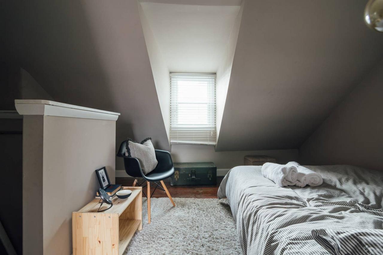 Laurel Street Â· Stylish 4 BR - Cute Patio - Amazing Beds - 96 Walk Score - thumb 19