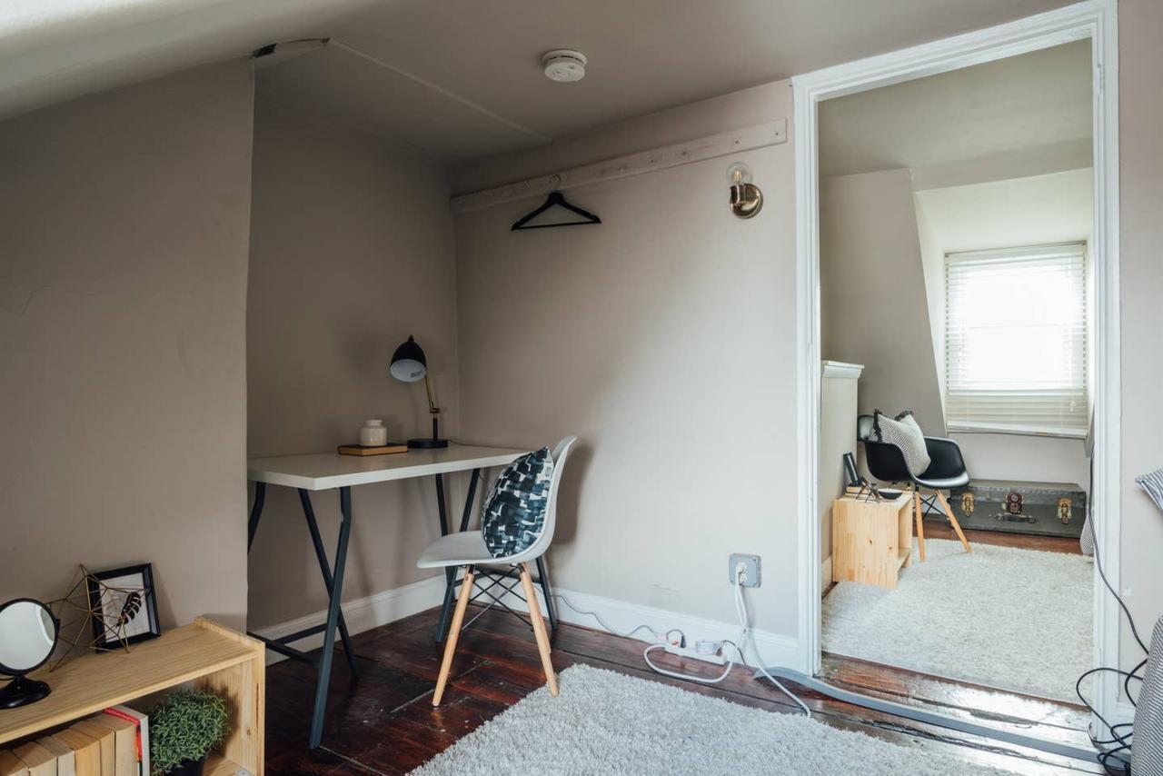 Laurel Street Â· Stylish 4 BR - Cute Patio - Amazing Beds - 96 Walk Score - thumb 35