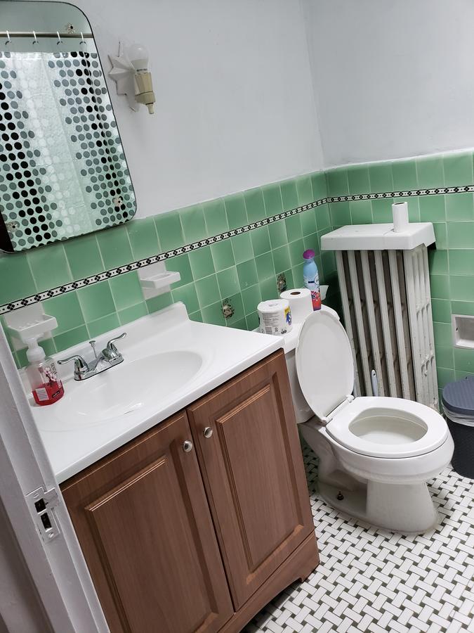 Beautiful Private Bedroom & Bathroom - thumb 3