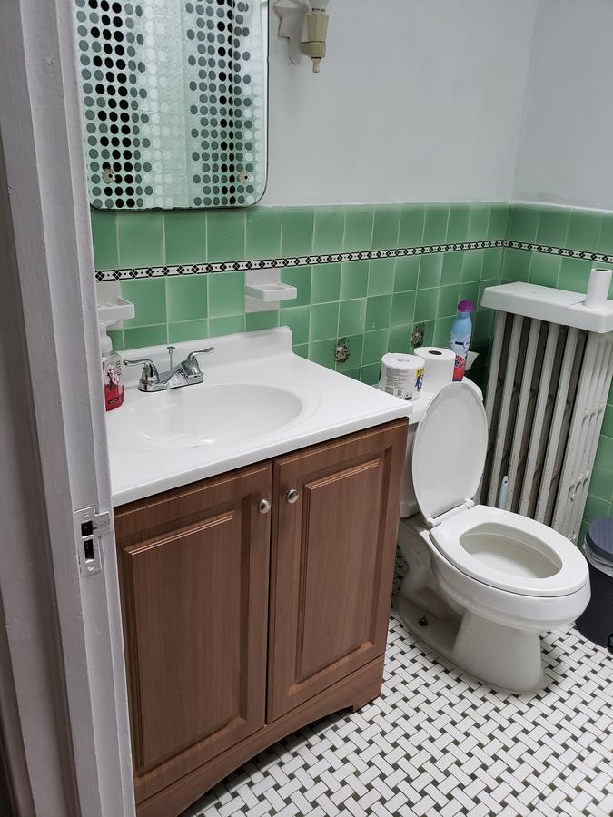 Beautiful Private Bedroom & Bathroom - thumb 4