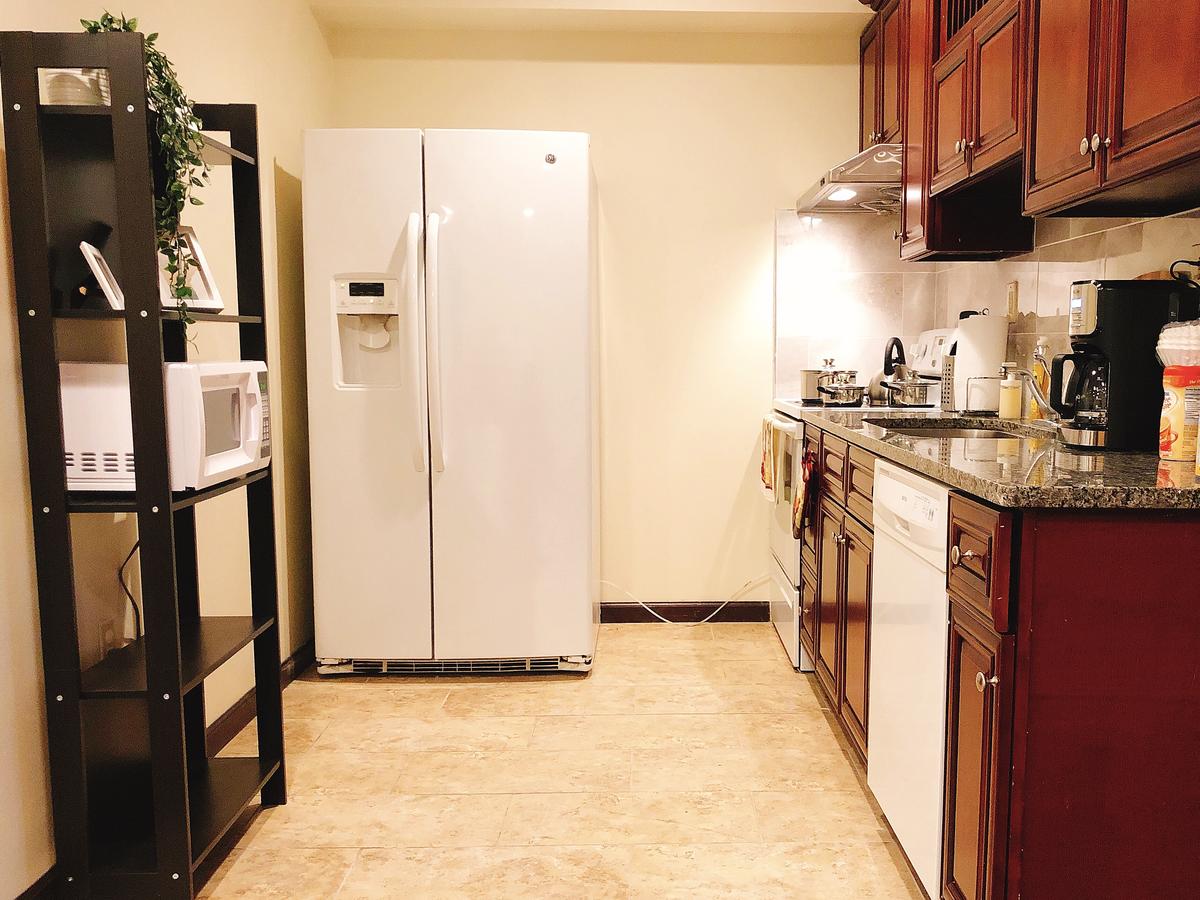 Convention Center 3BR/2BA Spacious & Comfort Apt - thumb 11