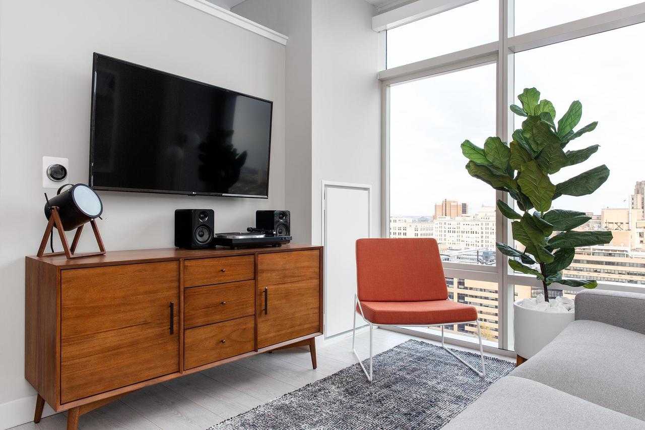Airy Studio W/ Gym Near Downtown - thumb 2