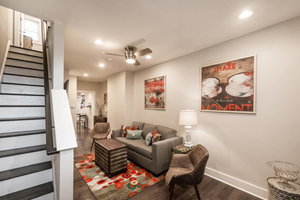 Cozy 2BD Home W/ Private Patio