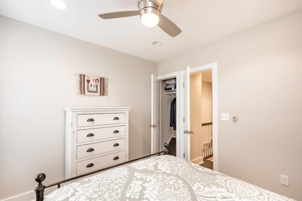 Cozy 2BD Home W/ Private Patio - thumb 8