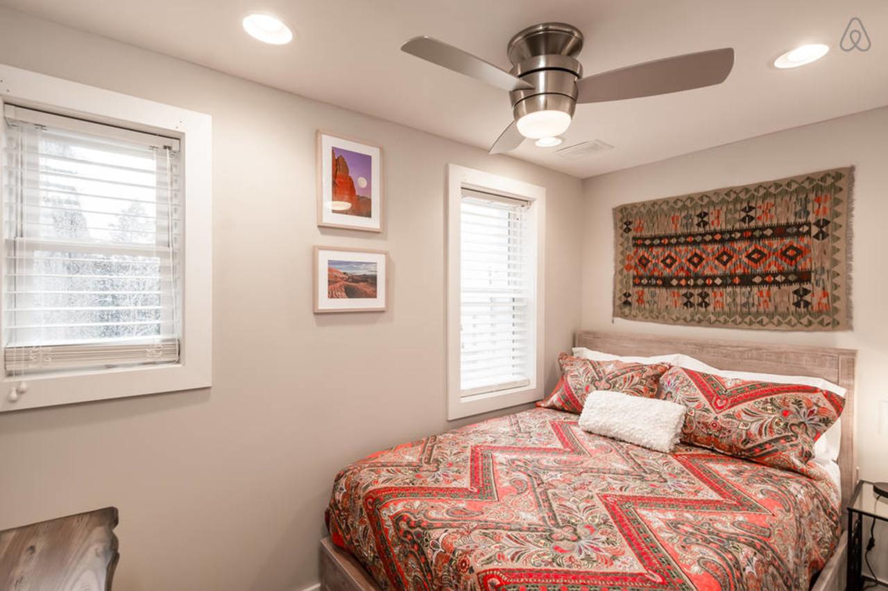 Cozy 2BD Home W/ Private Patio - thumb 10