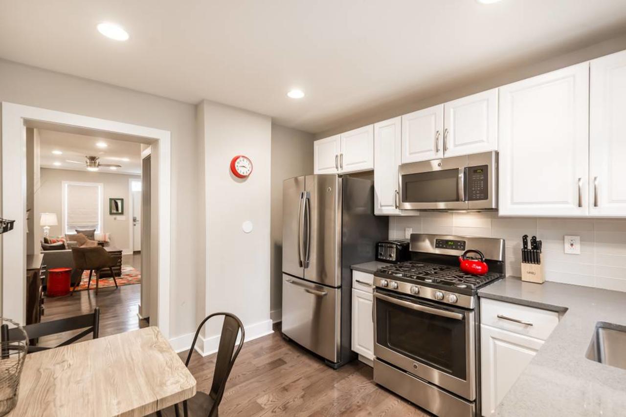 Cozy 2BD Home W/ Private Patio - thumb 5