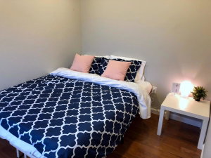 2 BDRM, Sleeps 8, Wifi, 20 Mins From Downtown