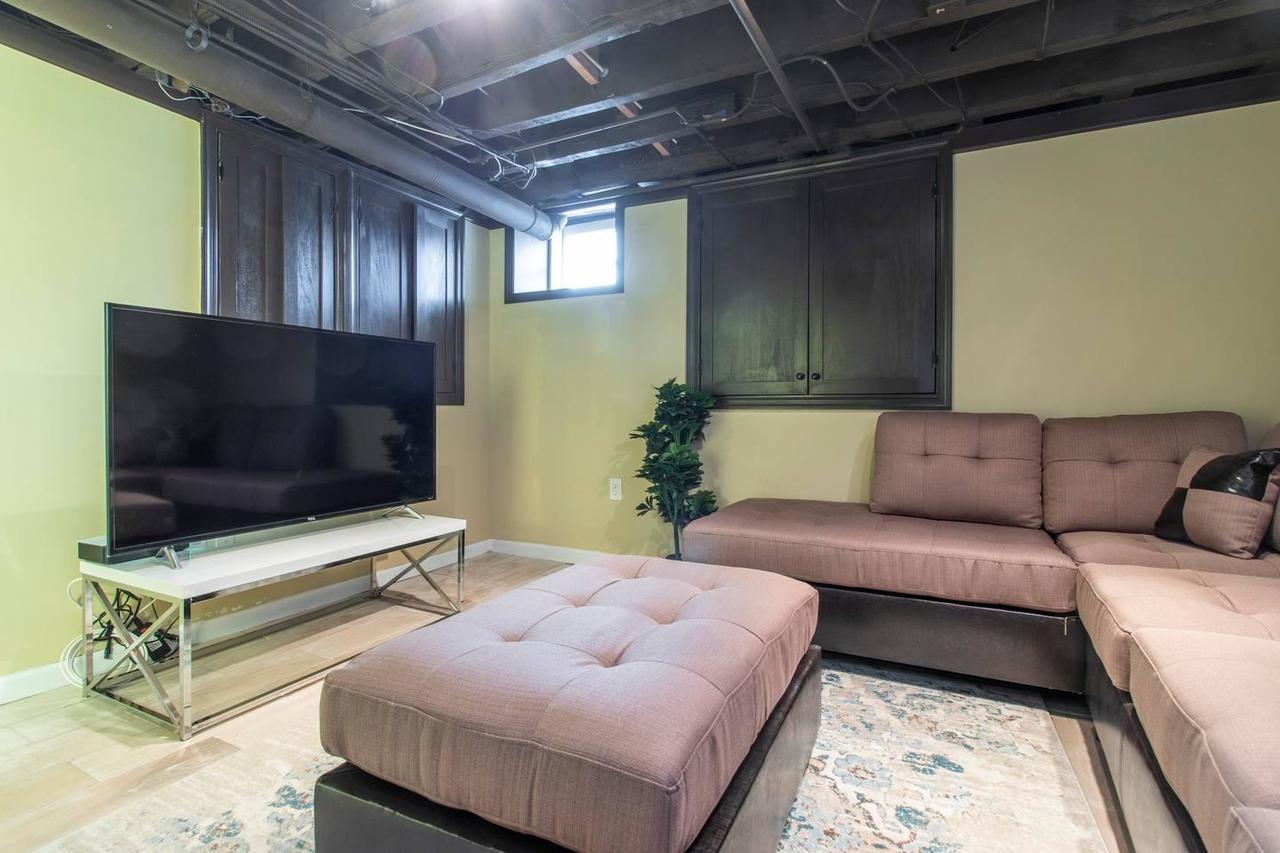 Historic Gem - City Center/Patio/Soak Tub - thumb 23