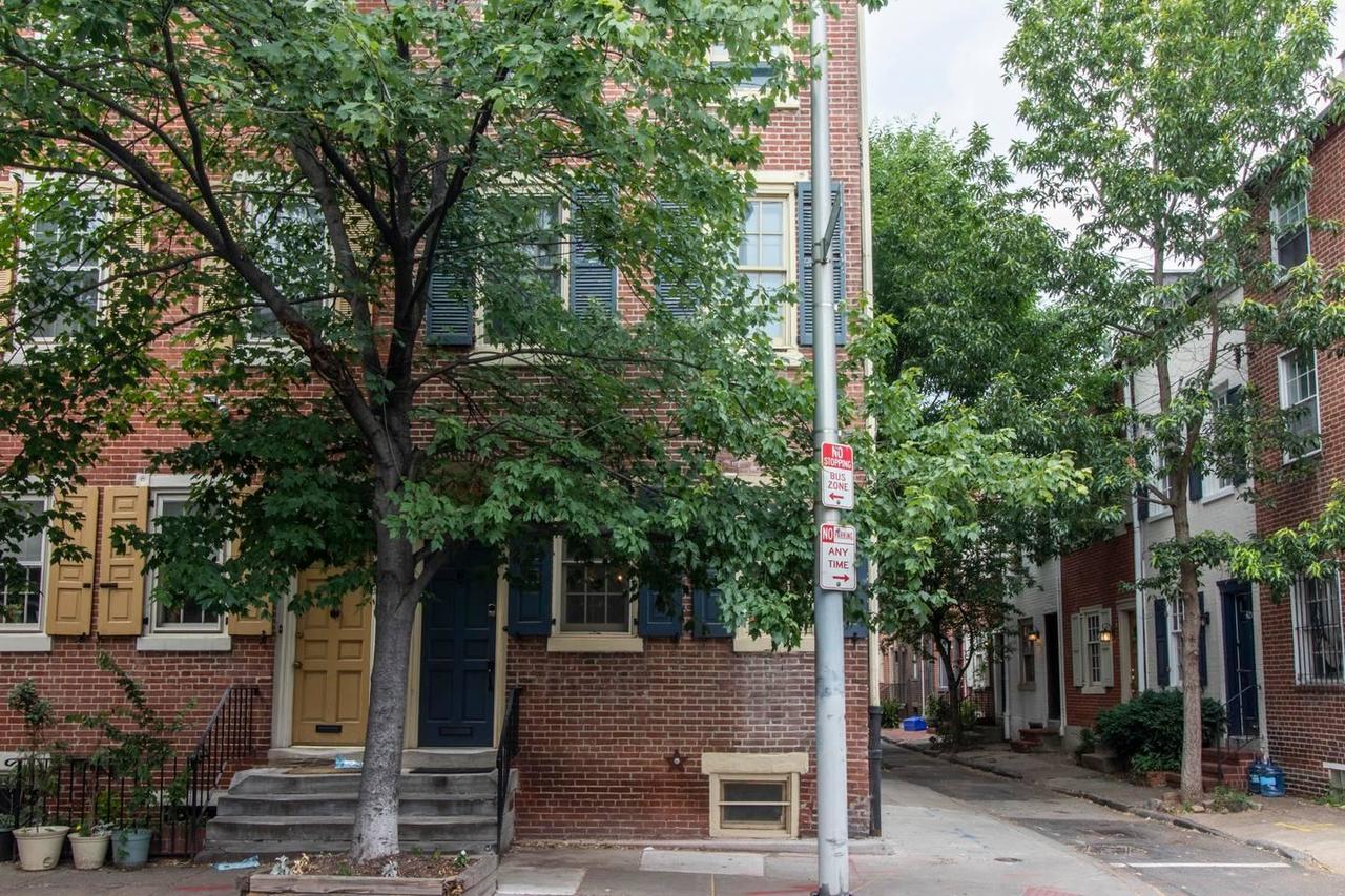 Historic Gem - City Center/Patio/Soak Tub - thumb 28