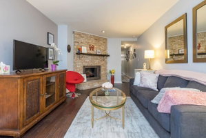 QUEEN VILLAGE 3bd Townhome With ZEN PATIO
