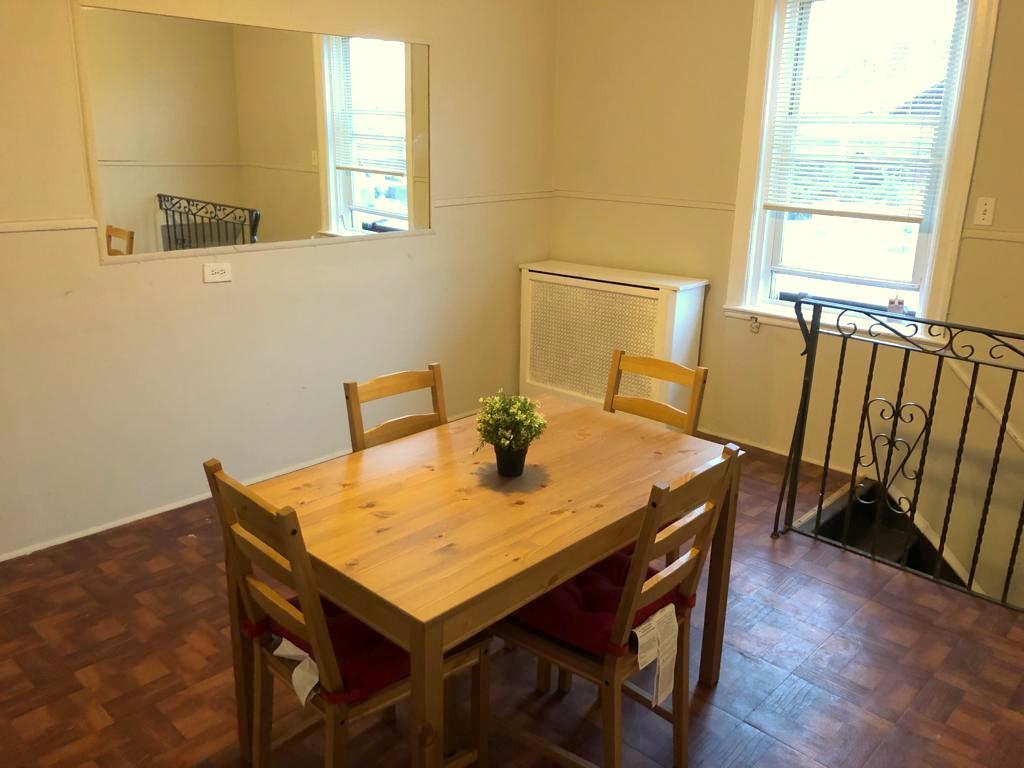3 BDRM Spacious Home With Kitchen For Upto 10 Ppl - thumb 3