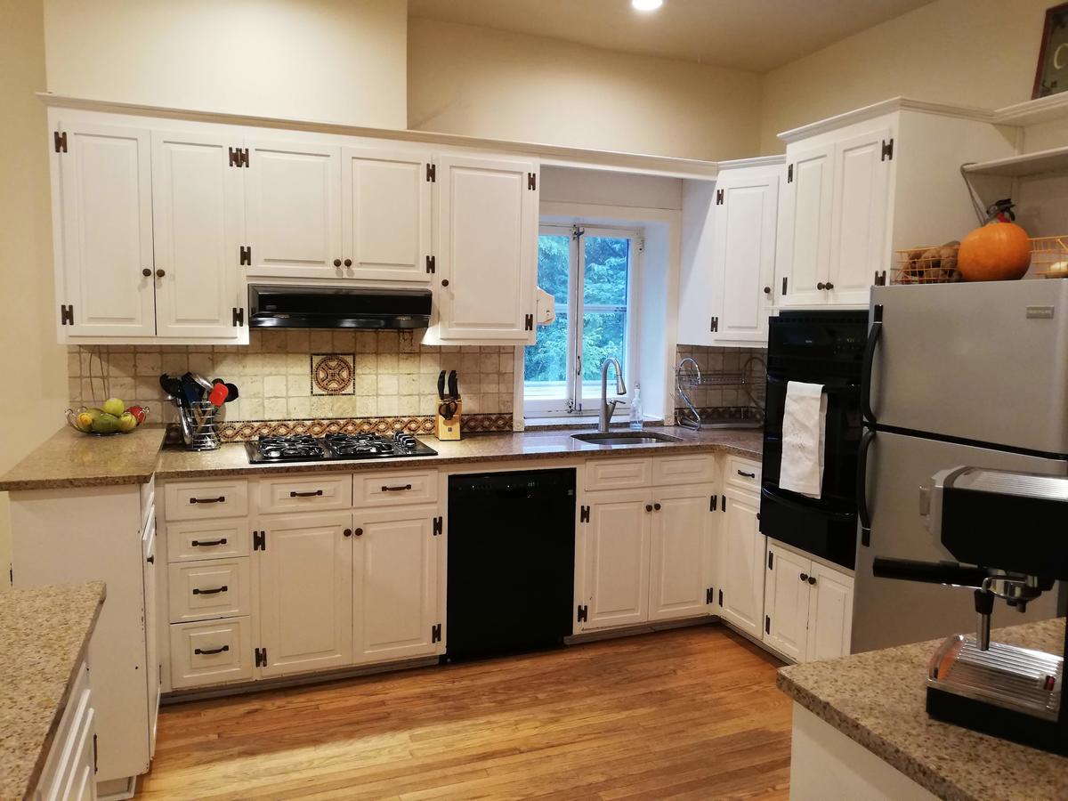 Charming House - thumb 4