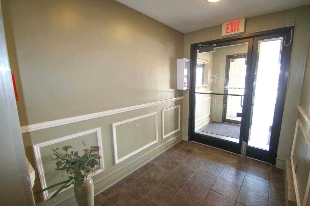 Rittenhouse Square 2BR Apartment - thumb 8