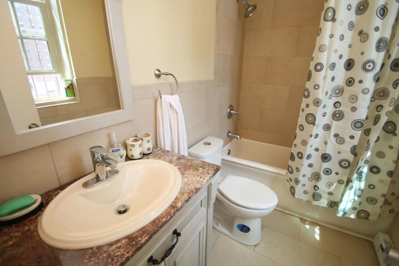 Rittenhouse Square 2BR Apartment - thumb 16