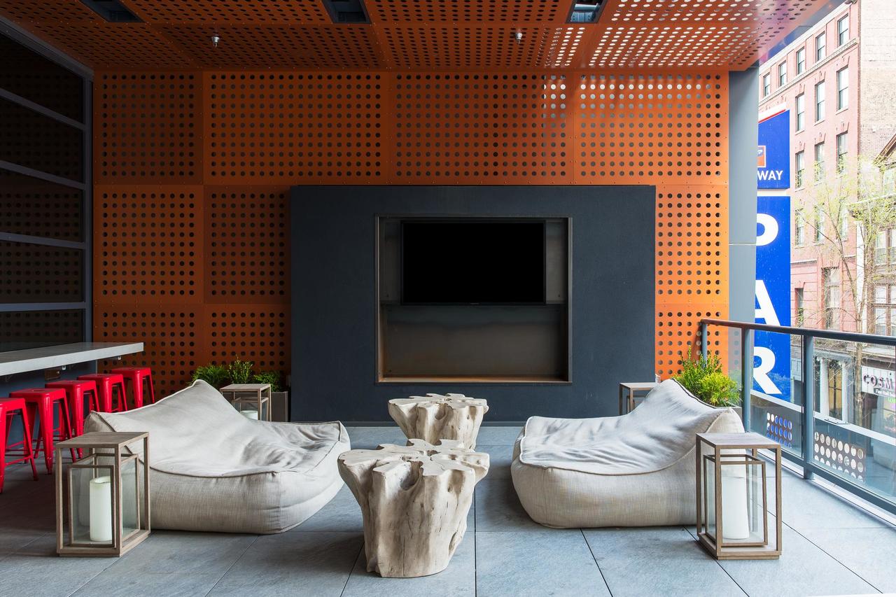 Striking 2BR+Lounge In City Center - thumb 25