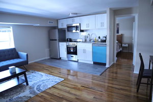 Villa 302-Cozy&Roomy Heart Of Center City APT