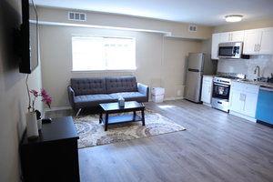 Villa 301-Cozy&Roomy Heart Of Center City APT