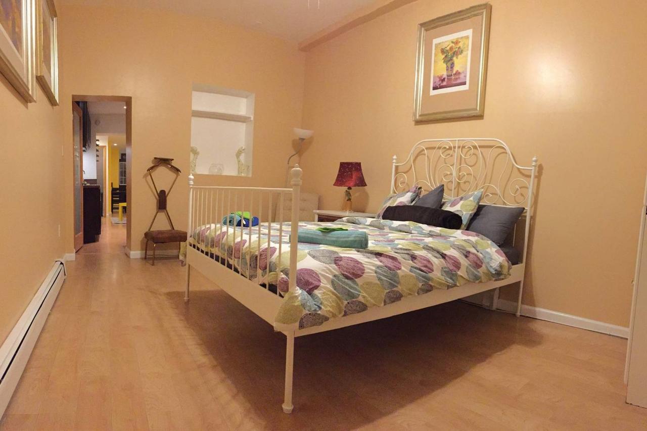 Historic Center & Italian Market 2 Bedroom & Patio