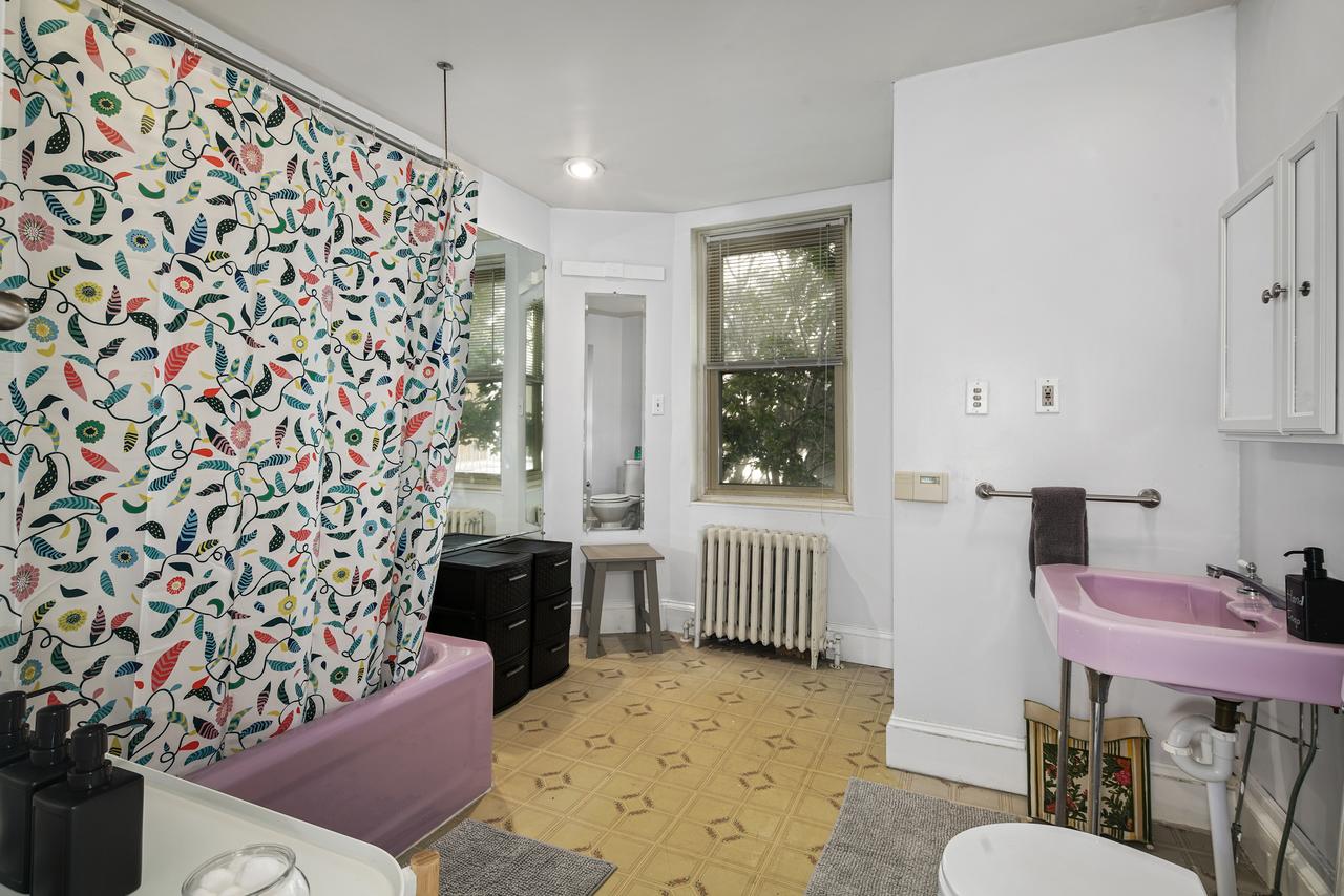 Queen Village Gem W/ Roof Deck - thumb 18