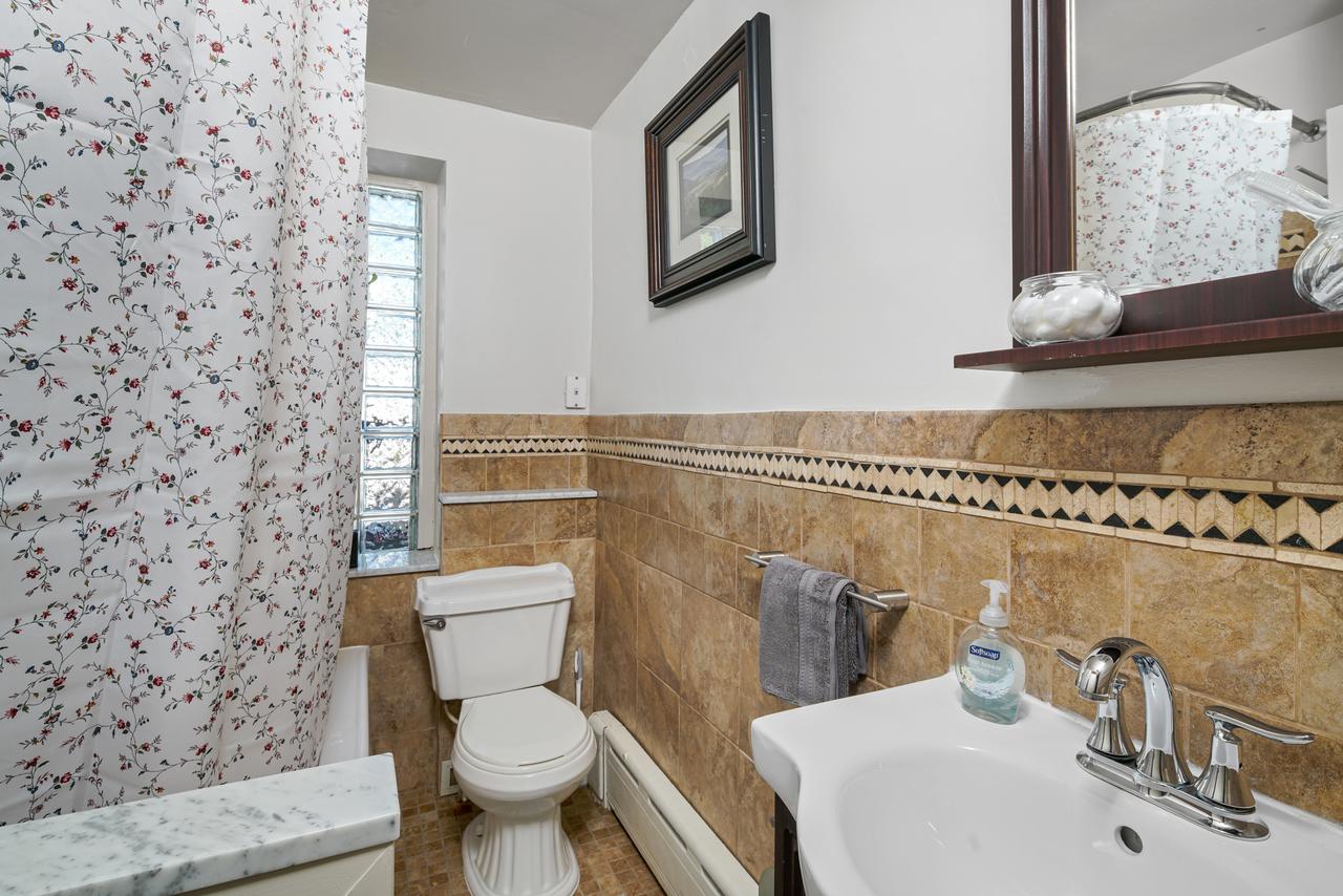 Queen Village Gem W/ Roof Deck - thumb 12