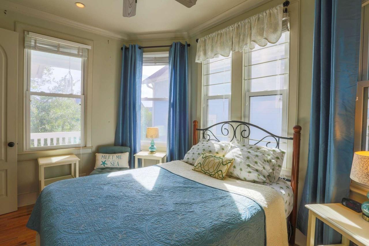 Coming Street Retreat - thumb 39