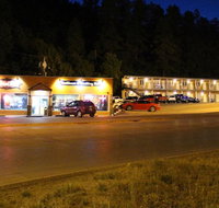 Deadwood Station Bunkhouse and Gambling Hall - Accommodation Philadelphia