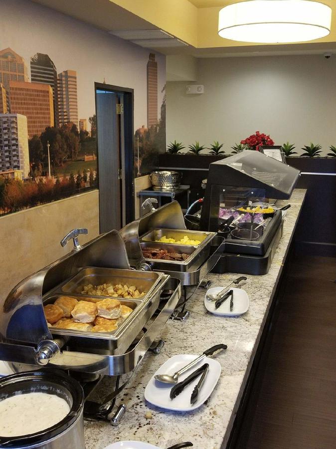 Club Hotel Nashville Inn & Suites - thumb 25