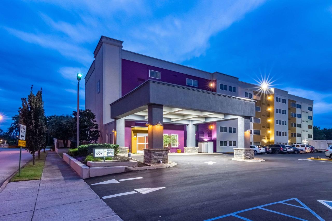 District 3 Hotel, An Ascend Collection Member - thumb 2