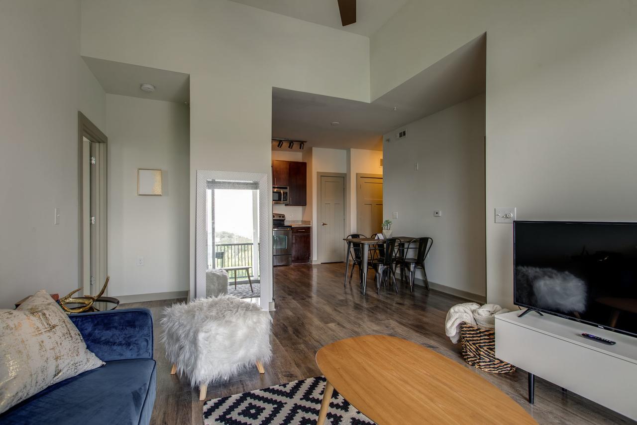 NEW Modern 2 BDR Franklin Apt W/ Pool Gym &Parking - thumb 9