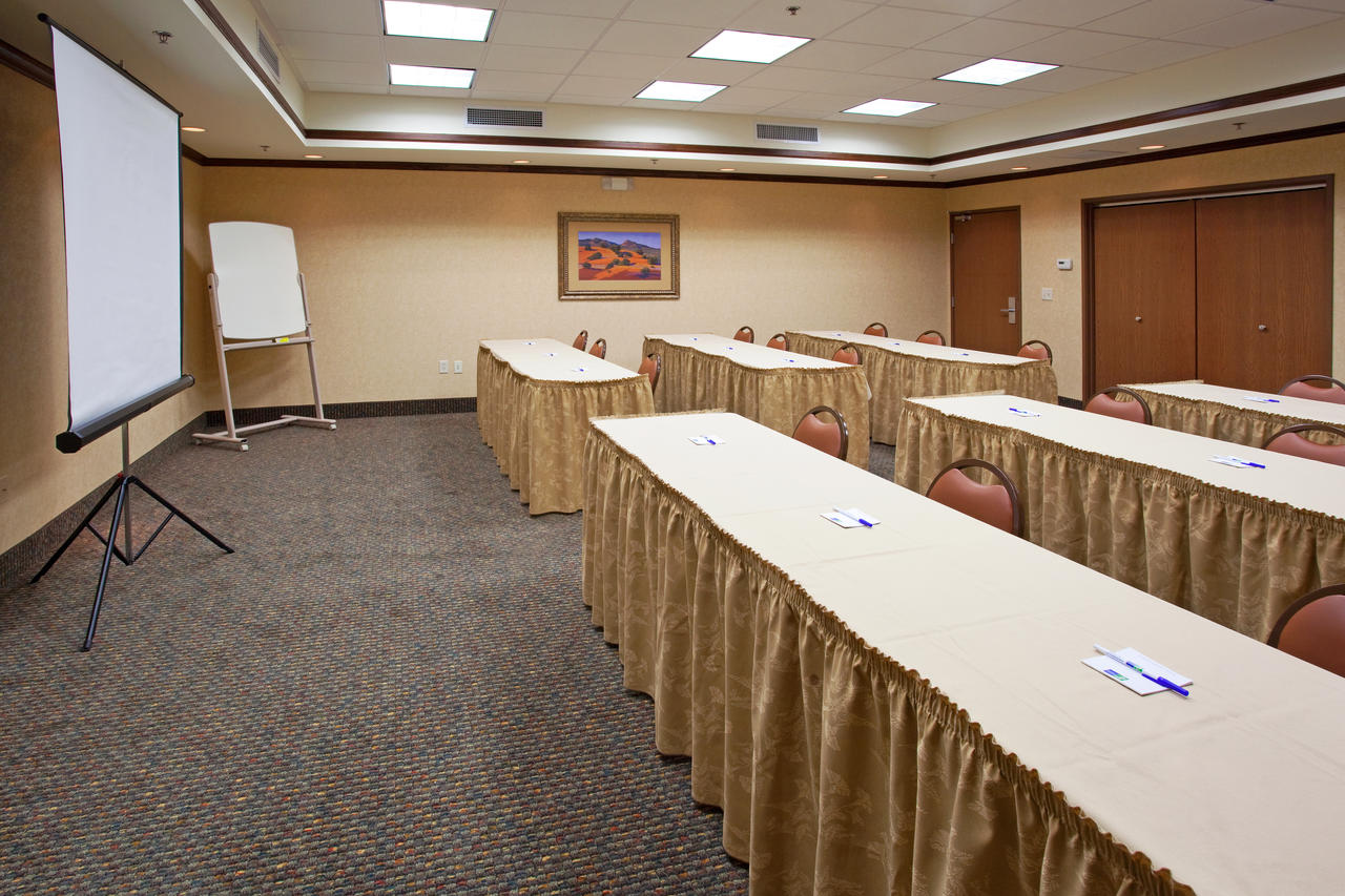 Holiday Inn Express Hotel & Suites Tooele - thumb 18