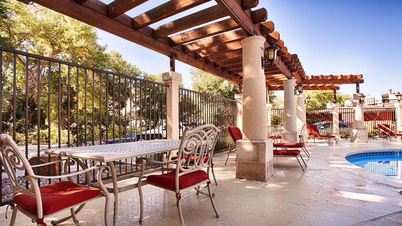 Best Western Plus Greenwell Inn - thumb 18