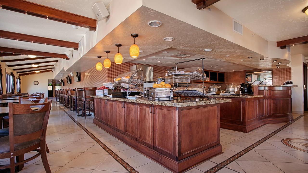 Best Western Plus Greenwell Inn - thumb 28