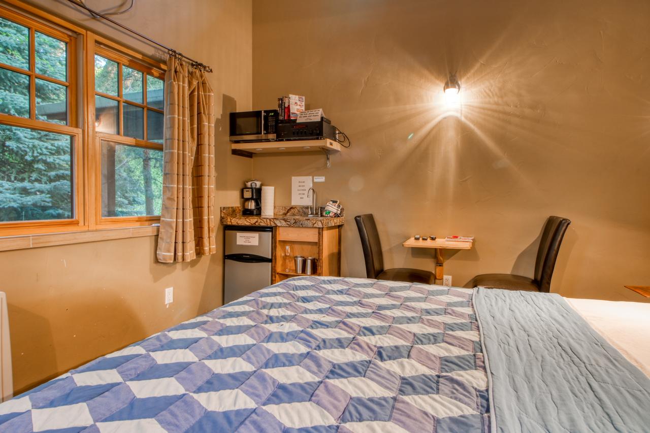 Creekside Cowa-Bungalow! - thumb 12