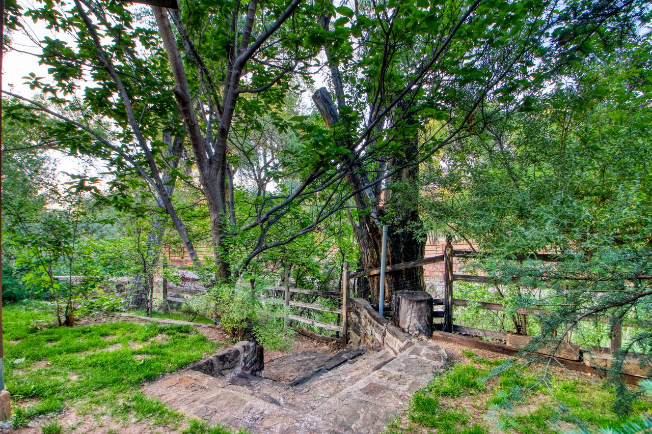 Creekside Cowa-Bungalow! - thumb 7