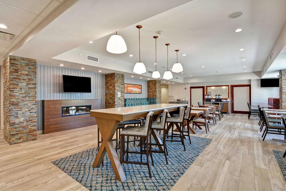 Hampton Inn Moab - thumb 17