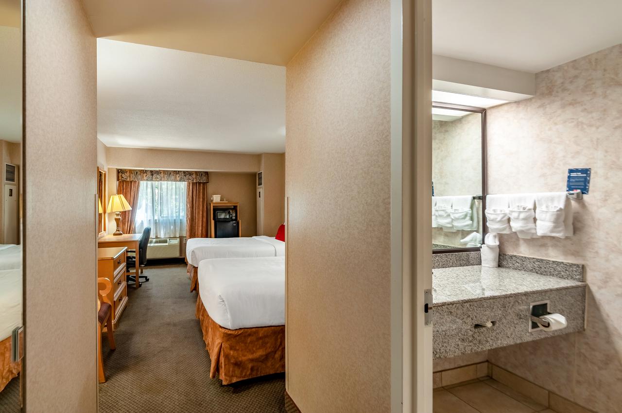 Red Lion Hotel Rosslyn Iwo Jima - thumb 31