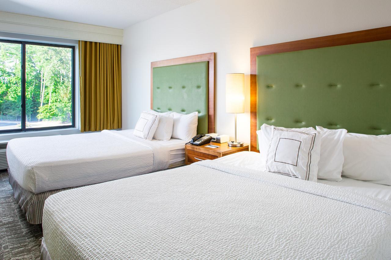 SpringHill Suites Hampton - thumb 5