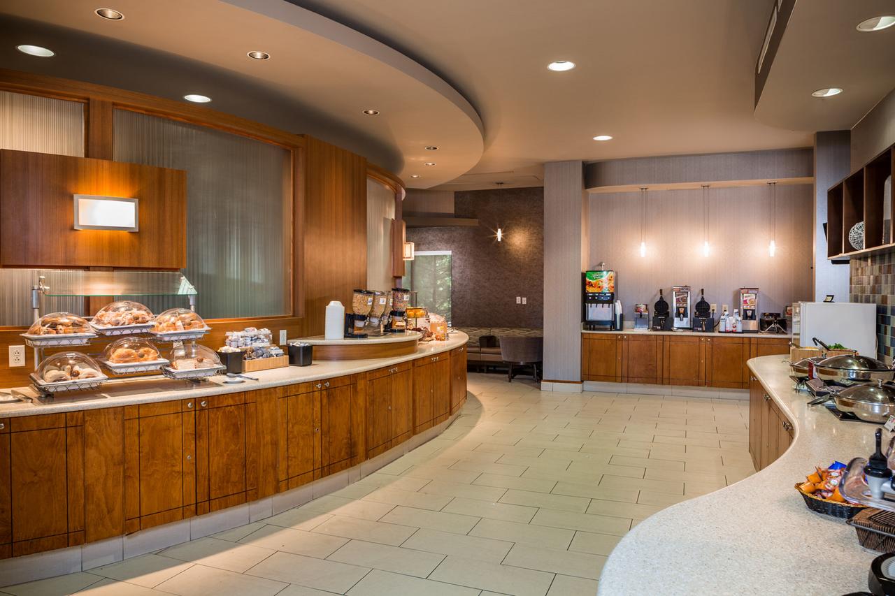 SpringHill Suites Hampton - thumb 21
