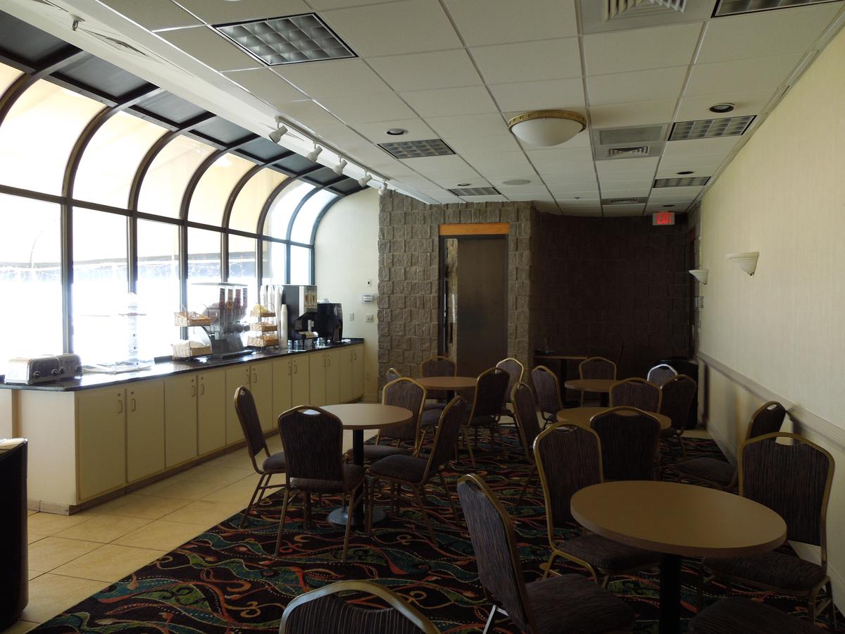 The Barclay Towers Hotel And Resort - thumb 24